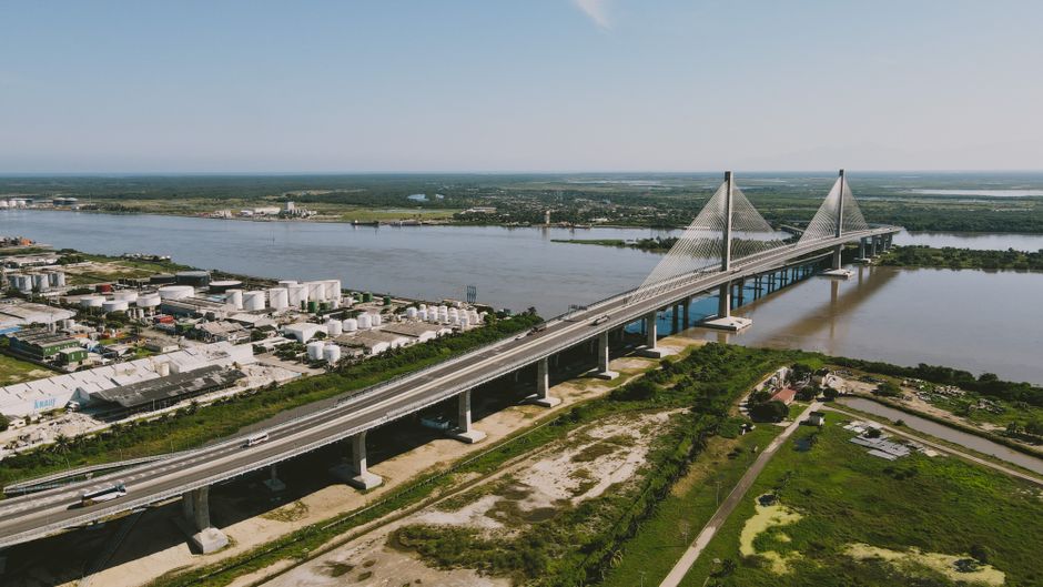 Puente Pumarejo sobre el río Magdalena, en la sala de chat de Barranquilla
