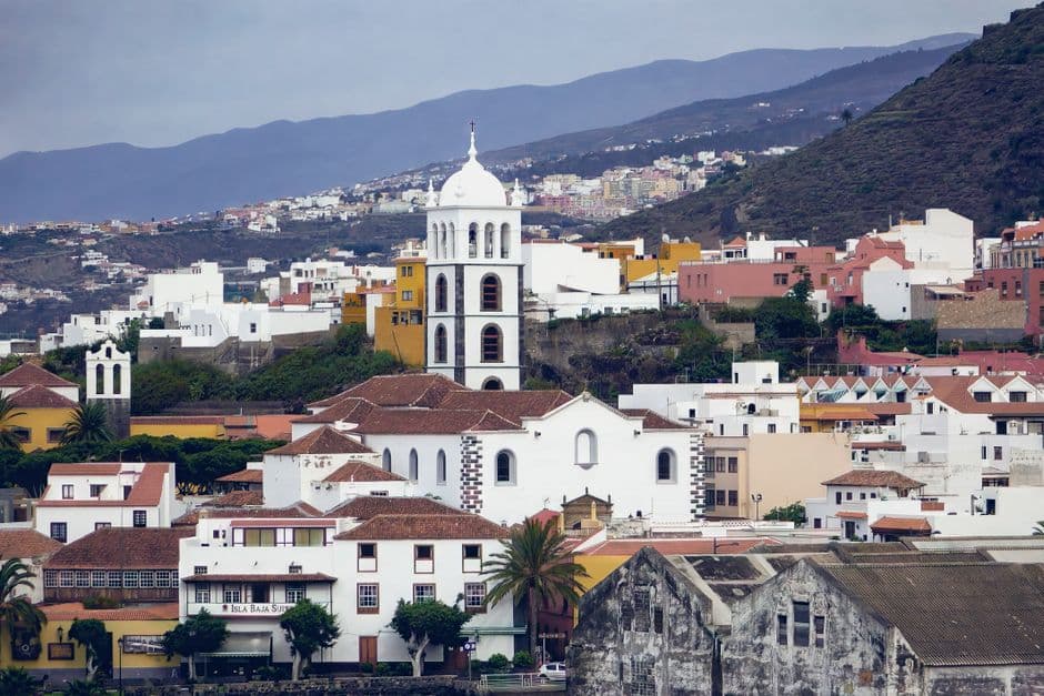 Vista de un pueblo español, en el chat de Candelaria